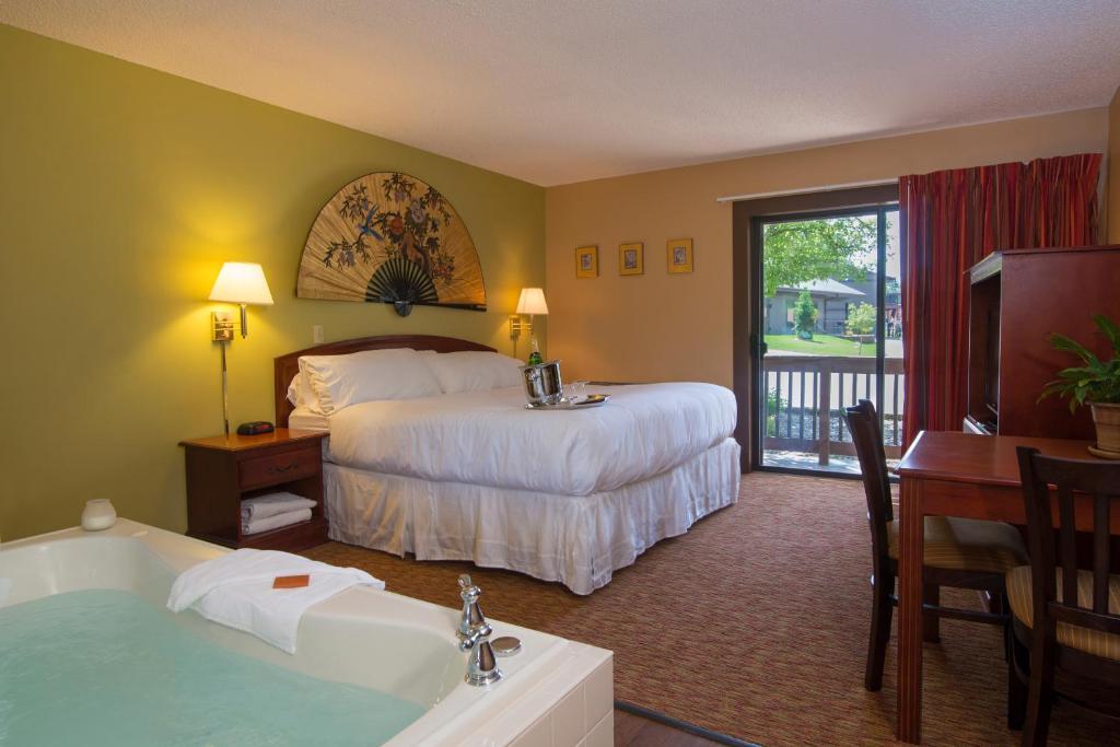 Bakers Sunset Bay Resort Lake Delton Quarto foto